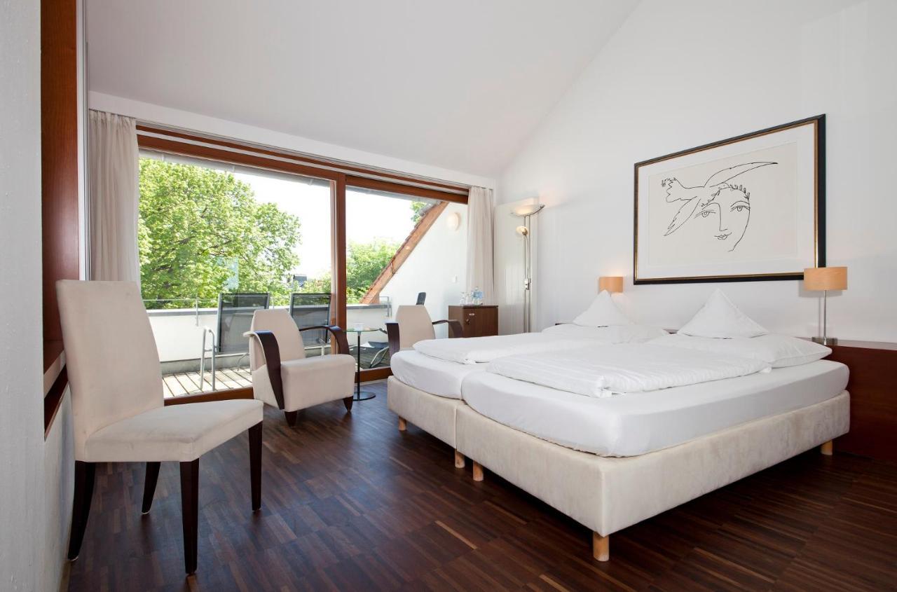 Romantik Hotel Johanniter-Kreuz Юберлинген Екстериор снимка